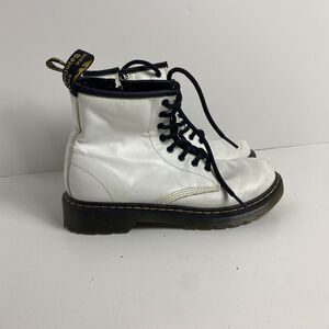 Dr Doc Martens 1460J Combat Boots Youth Size US 4M/5L White Leather‎ Lace Up